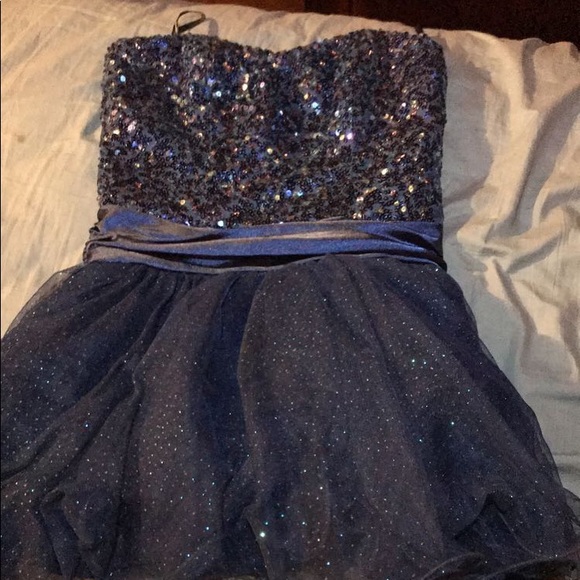 $15 - Picture 1 of 1